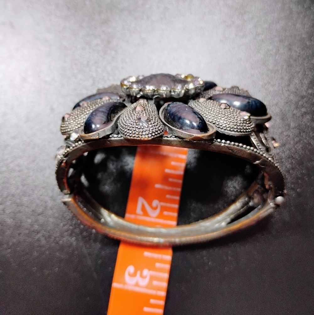 Vintage Silver Floral Cuff Bracelet Blue Cabochons - Picture 16 of 17